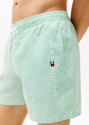 Short de bain rayé Tommy Hilfiger vert clair